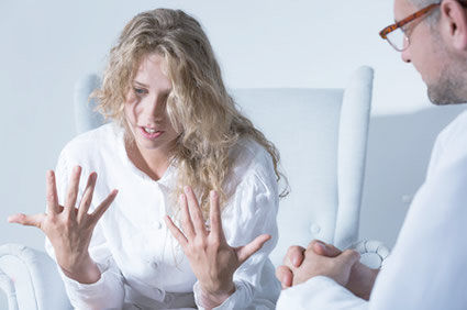 Depressão e ansiedade aumentam o risco de acumular condições crônicas, principalmente em mulheres