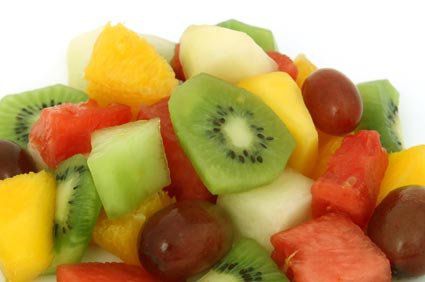 Maior adesão à Dieta Mediterrânea reduz em 9% a mortalidade geral, 9% a mortalidade por doenças cardiovasculares, 6% a incidência de câncer e 13% a incidência de Parkinson e Alzheimer