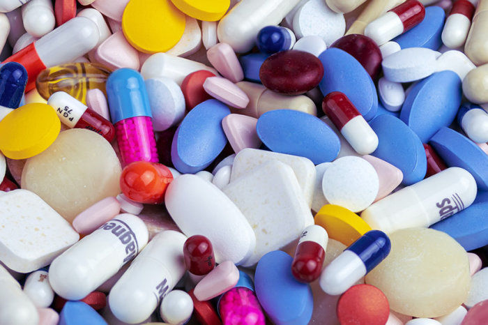 Medicamentos comuns se acumulam nas bact&eacute;rias intestinais, o que pode reduzir a efic&aacute;cia do medicamento e alterar o microbioma intestinal
