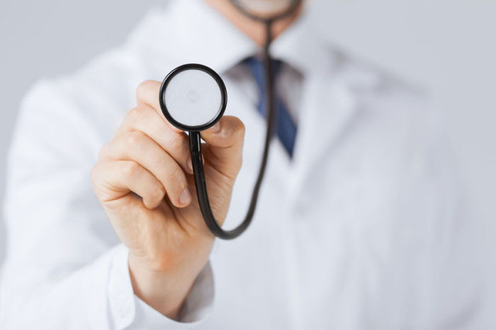 Novidades da medicina na semana 19 (2026): digitálicos em insuficiência cardíaca, colonoscopia no NordICC e daraxonrasib em câncer pancreático