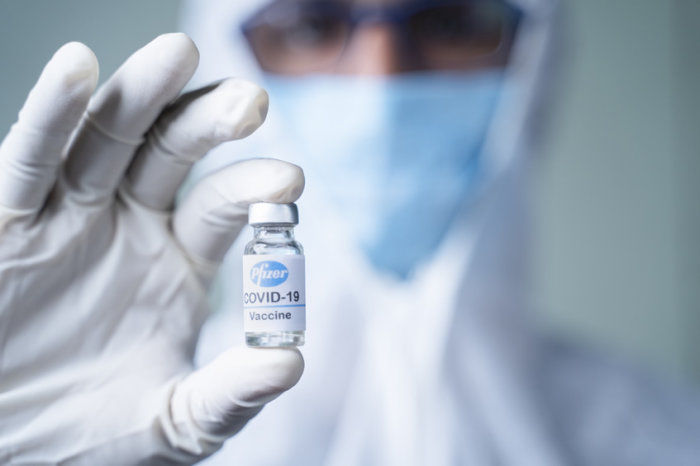 Vacina da Pfizer como 2ª dose em indiv&iacute;duos que receberam 1ª dose da vacina da AstraZeneca induziu resposta imune robusta, com perfil de reatogenicidade aceit&aacute;vel