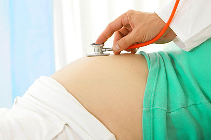 Beb&ecirc;s de m&atilde;es obesas antes da gravidez t&ecirc;m mais gordura corporal total, mais massa gorda e menos massa magra que os de m&atilde;es com IMC normal, sugerindo maior risco para doen&ccedil;as cardiovasculares no futuro