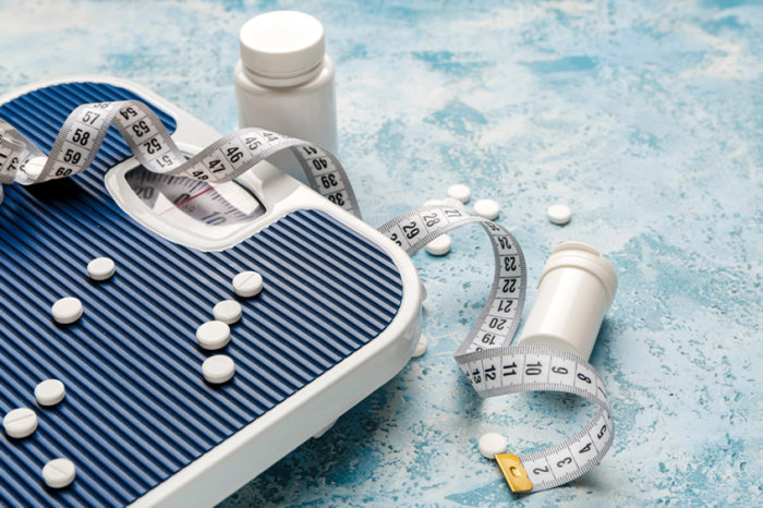 Metanálise comparou benefícios e malefícios de 19 medicamentos para obesidade